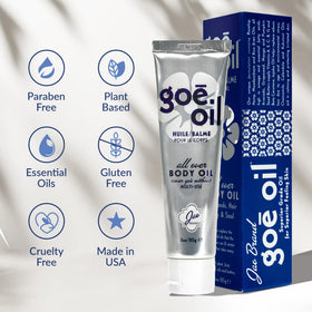 Jao Goē Oil used on hair ends to illustrate smooth shine and tame flyaways