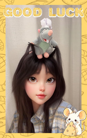 JEGERMIG close-up of plush mouse and clips highlighting soft texture and secure hold