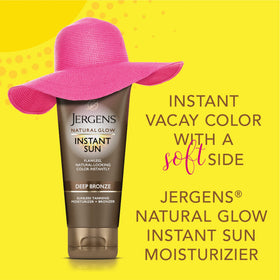 Hand applying Jergens moisturizer demonstrating blendable, streak-free result