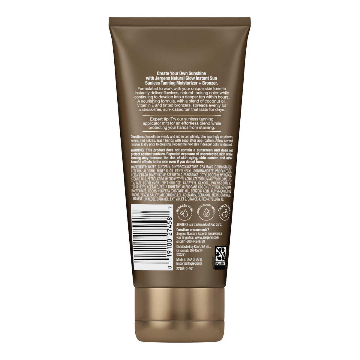 Jergens in beach bag lifestyle scene showing ready-to-go, on-the-spot tan boost benefit