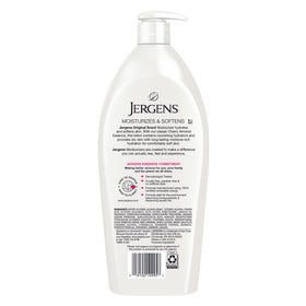 Jergens bottle on shower shelf to show convenient, everyday accessibility benefit