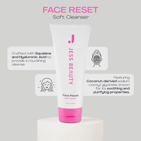 JESS BEAUTY gel texture close-up illustrating lightweight glide and smooth application