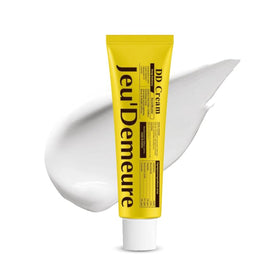 JEU'DEMEURE front tube showing product branding and easy-use cap, clear benefit hydration