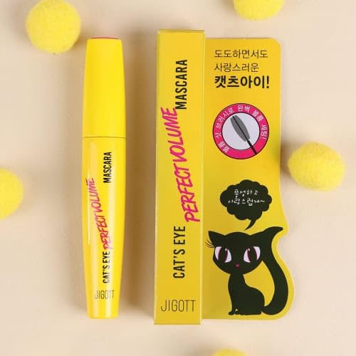 Jigott Cat's Eye open wand brush highlighting lift and volume
