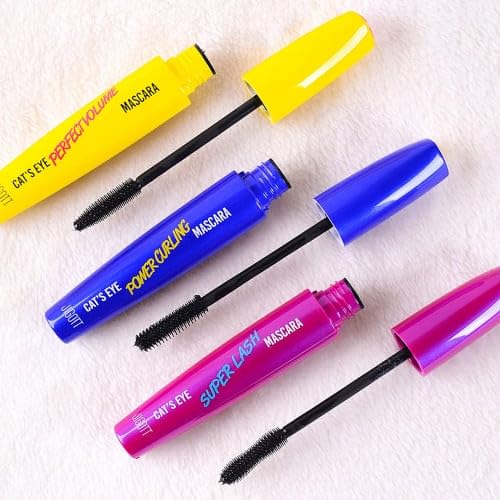 Jigott Cat's Eye next to ruler showing 12g size and travel-friendly benefit