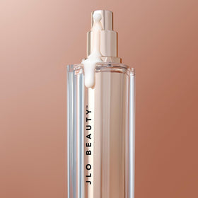 JLO BEAUTY packaging and box detail showing product branding and ingredient callouts