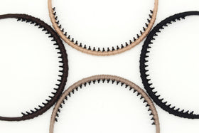 JOBAND hairband beside ruler showing 0.8cm width and 1.5cm teeth for size clarity