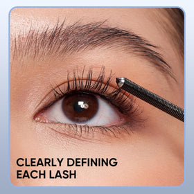 JUDYDOLL mascara texture swiped to show tubing finish and lengthening