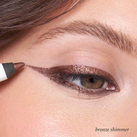 Julep pencil on waterline demonstrating gentle, transfer-resistant wear