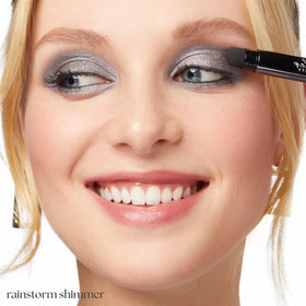 Julep Rainstorm Shimmer built-in smudger detail for easy blending