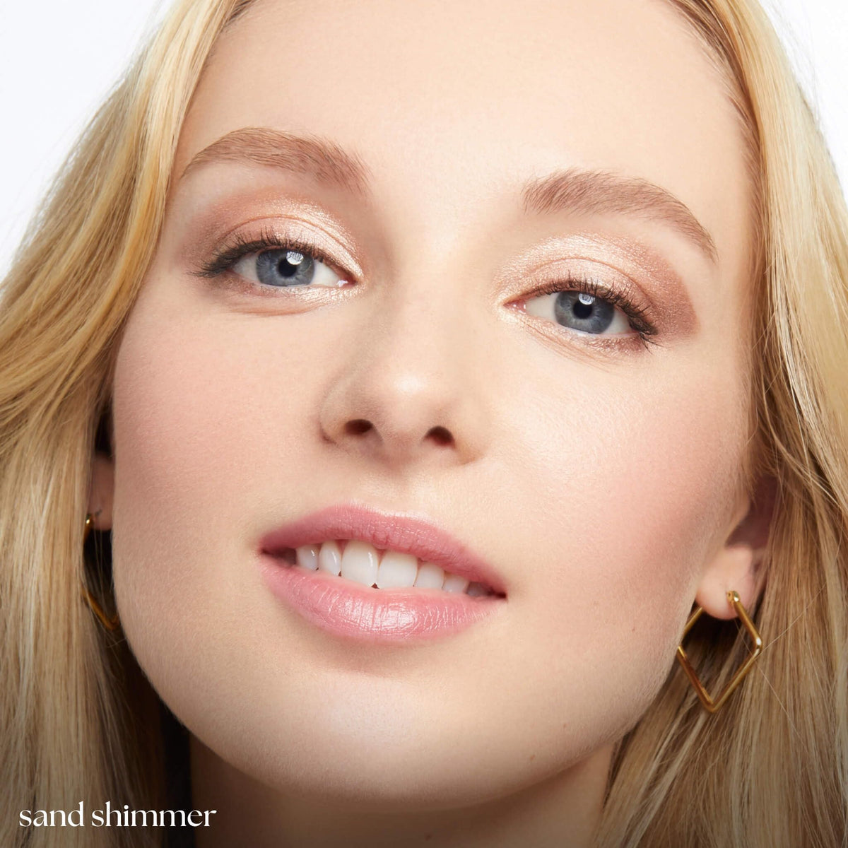 Julep sand shimmer texture closeup revealing creamy-to-powder shimmer and crease-free benefit