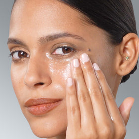 Julep pump dispensing oil texture demonstrating easy application and lightweight feel