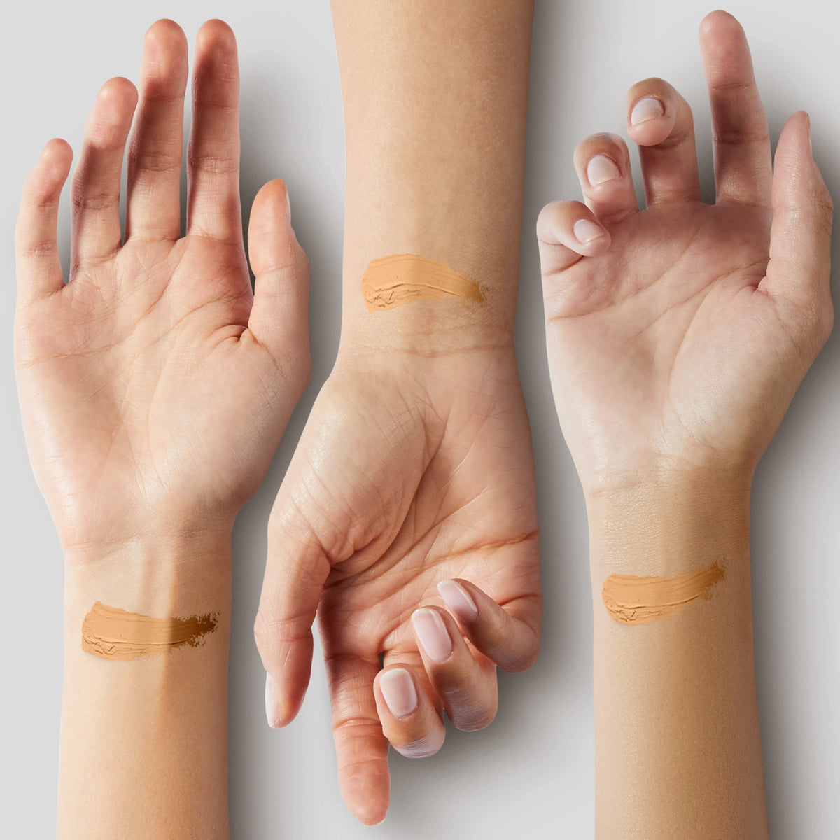 JUNG SAEM MOOL applying cushion to model cheek for natural radiant coverage benefit