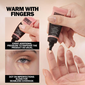 Junhe concealer blended under eye to show smoothing and fine-line reduction