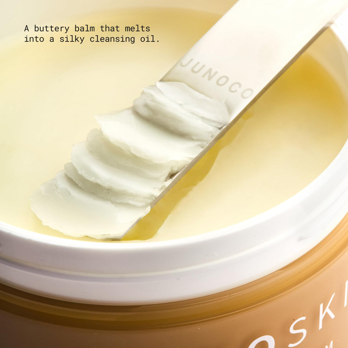 JUNO & Co. emulsifying with water illustrating easy rinse and no residue