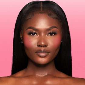 Juvia's Place fingertip application demonstrating easy blending benefit