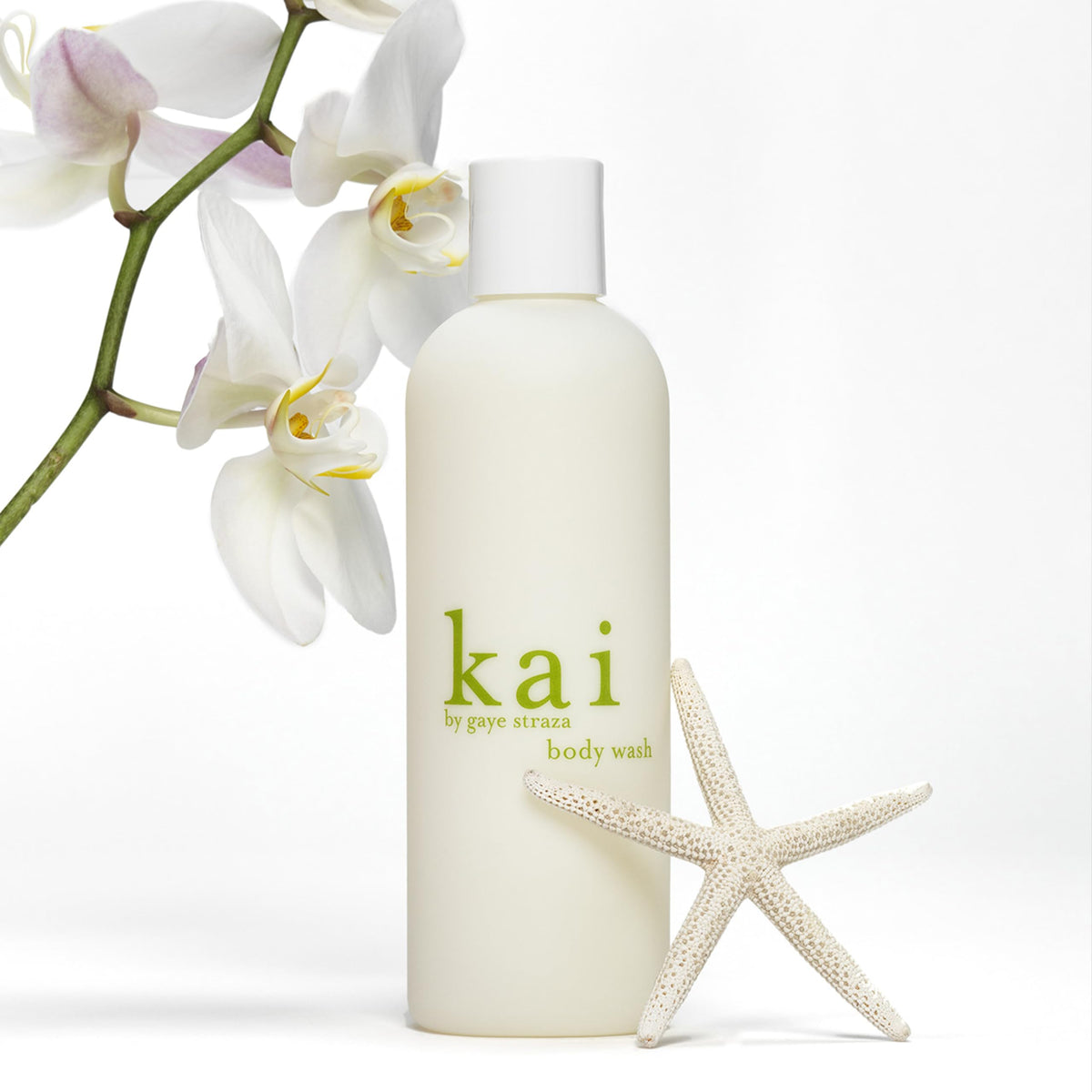 kai creamy foam texture close-up, highlights gentle hydration
