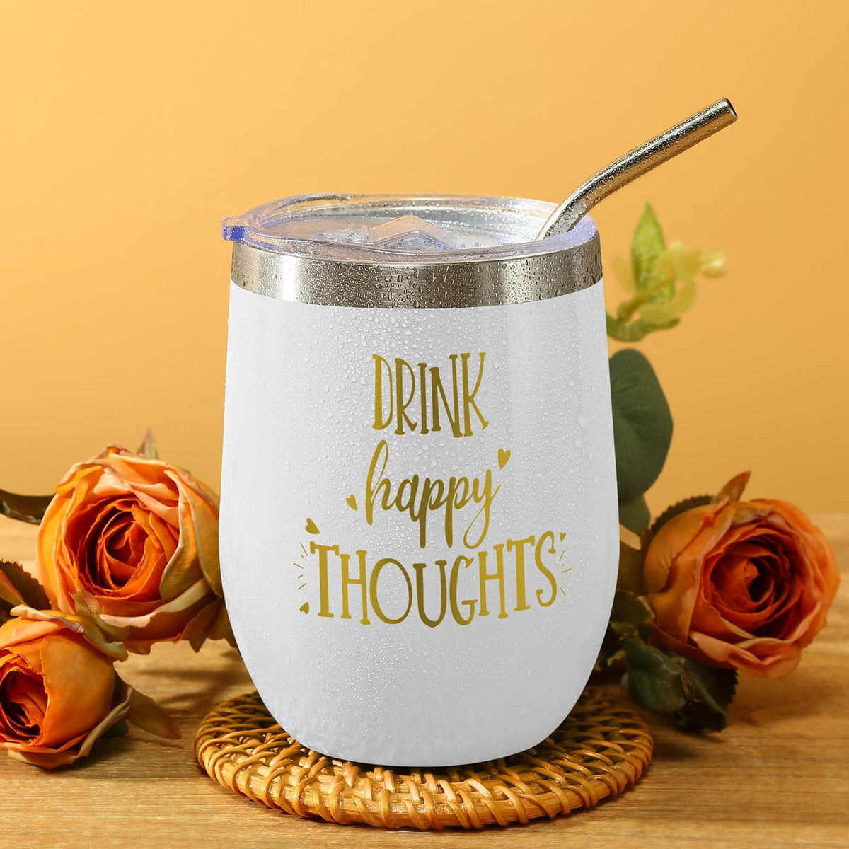 Kalokey tumbler detail with straw and brush for convenient sip-and-clean benefit