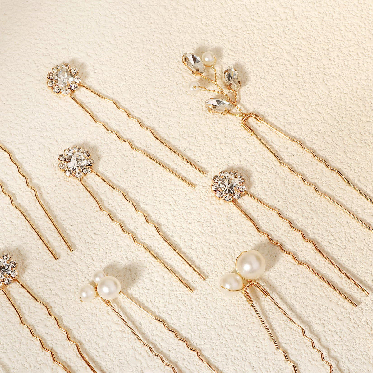 KALOLIA pearls and crystals close-up highlighting fine detail and shine