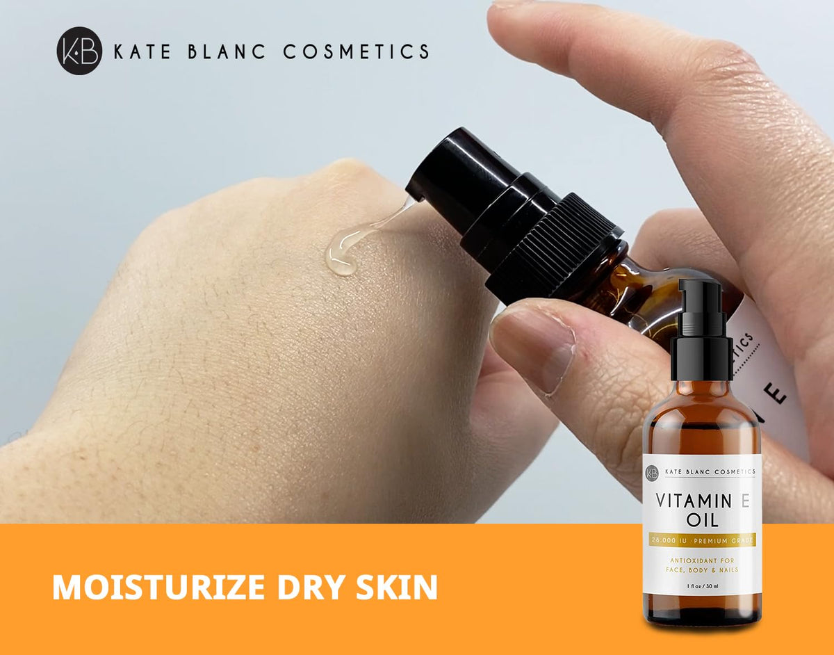 Kate Blanc Cosmetics oil texture close-up illustrating thick, nourishing consistency