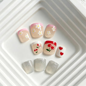 Kawyehu lifestyle image of a girl wearing nails providing playful style and easy use