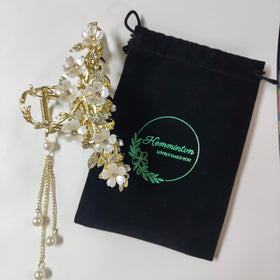 Kemmintvn close-up of lily of the valley petals and rhinestones highlighting fine workmanship