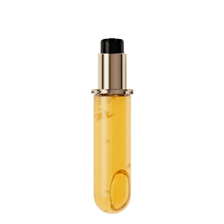 KÉRASTASE refill front packaging showing product and brand benefits