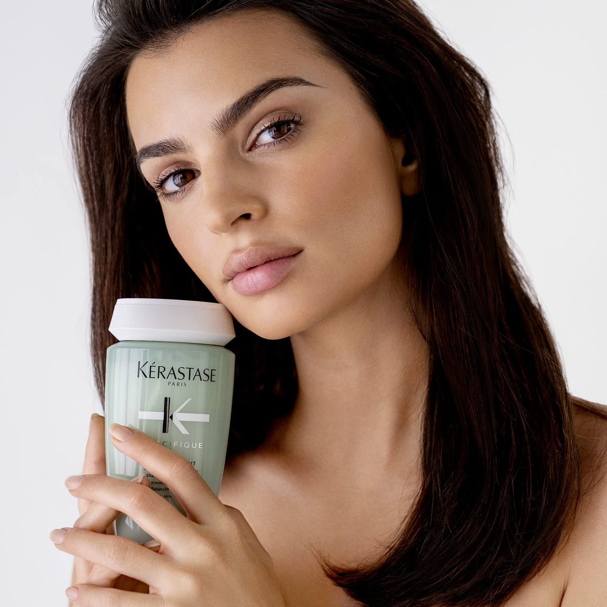 KÉRASTASE ingredients label showing ceramides and amino acids benefit
