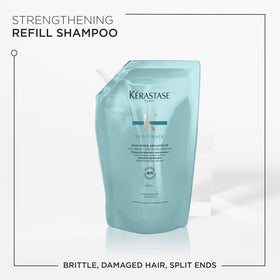 KÉRASTASE lather in hand demonstrating rich foam for effective cleansing
