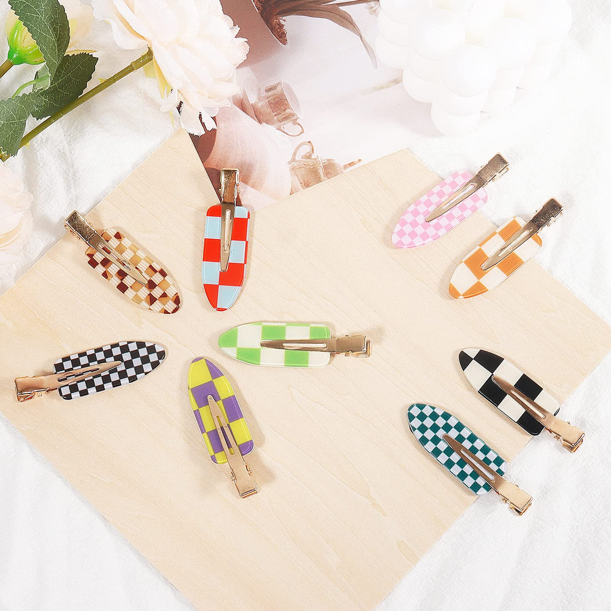 KesaPlan clips securing bangs during makeup application for crease-free hold