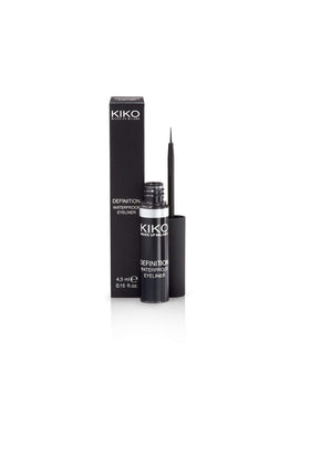 Kiko Milano pen inside a cosmetic bag highlighting portable, daily use