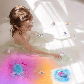 kims cosiart fizzing colorful bathwater demonstrating bright bubbles and scent release