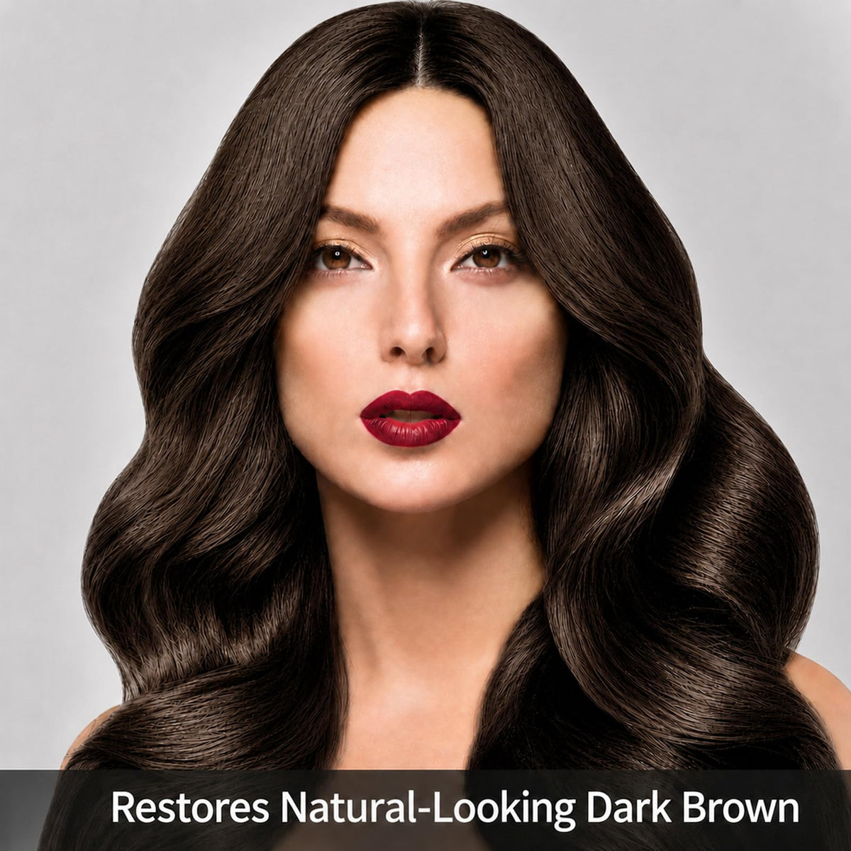 KINGMING creamy shampoo texture on palm illustrating smooth application and even coverage