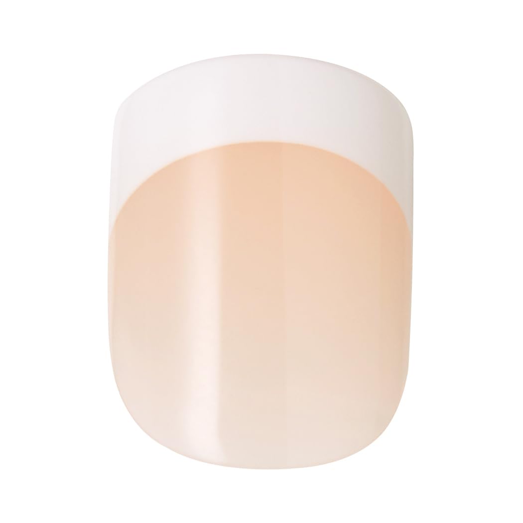 KISS lifestyle image of finished manicure offering salon-style confidence