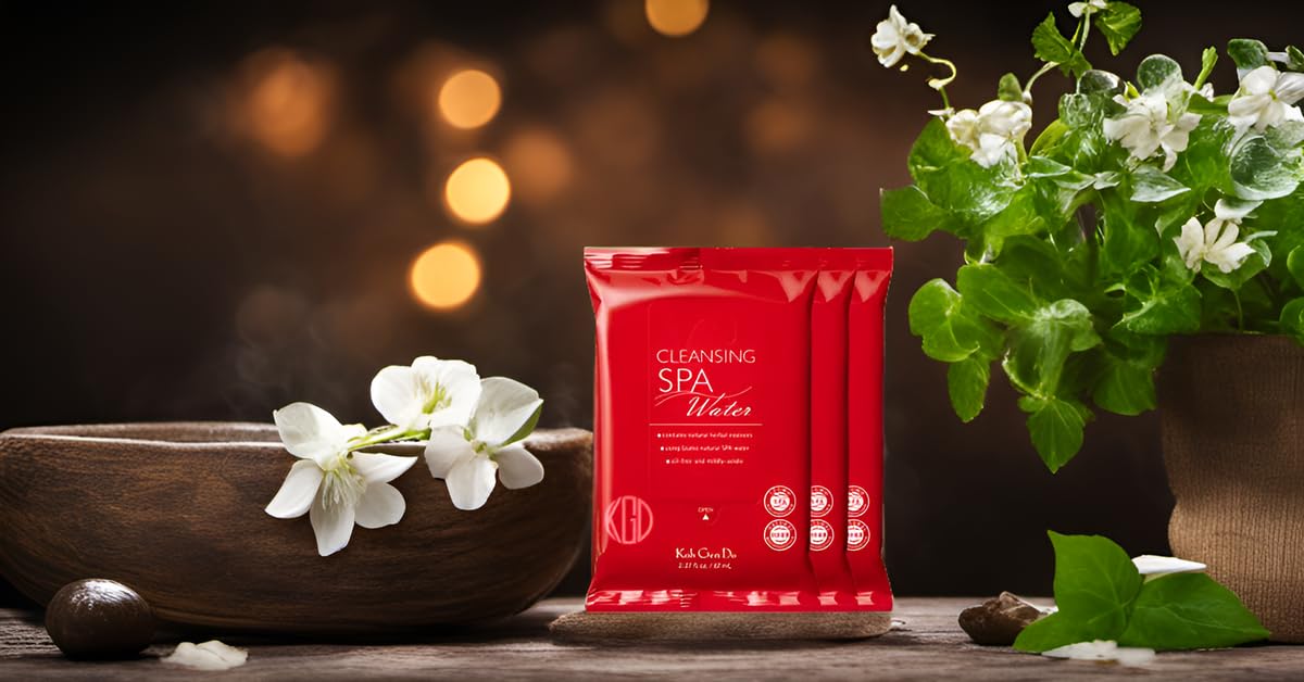 Koh Gen Do close-up of organic cotton texture for gentle cleansing