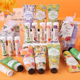 KONEUK wedding favor table setting illustrating elegant guest presentation
