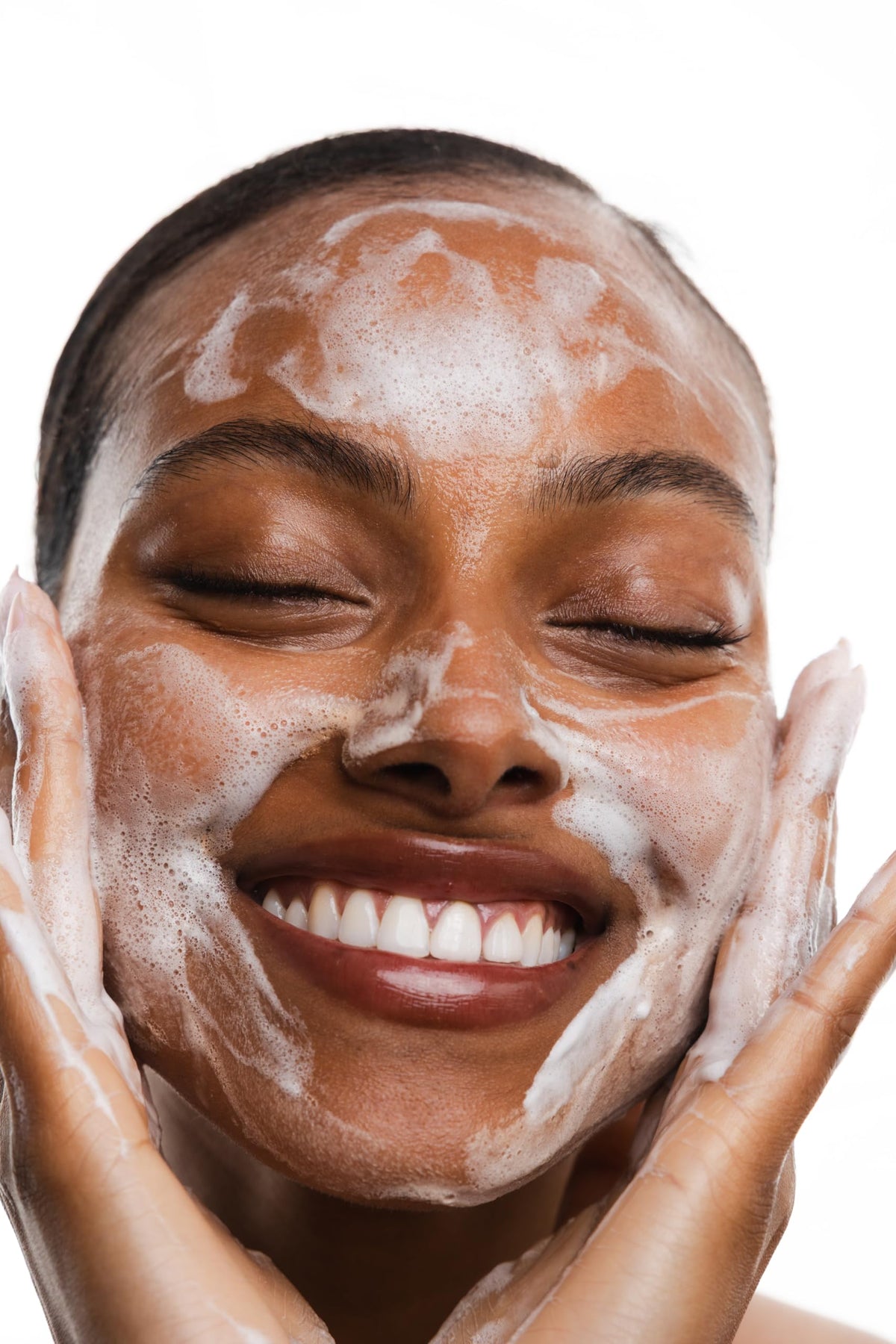 KORRES makeup removal demo showing efficient cleansing without harsh rubbing
