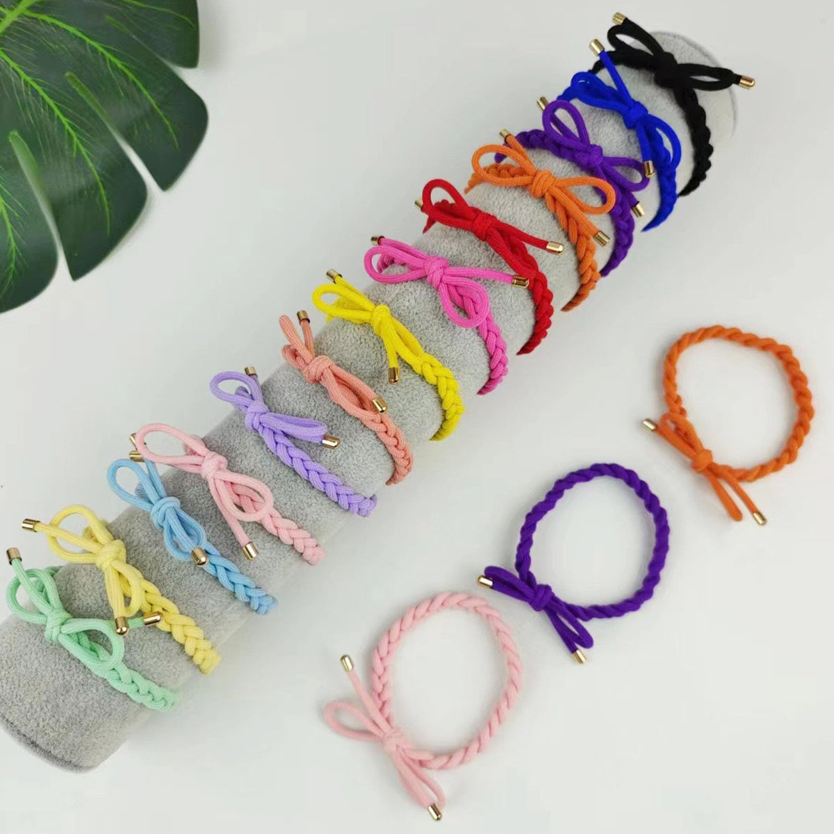 KOVOLITU organized in pouch showing neat storage and preserved elasticity