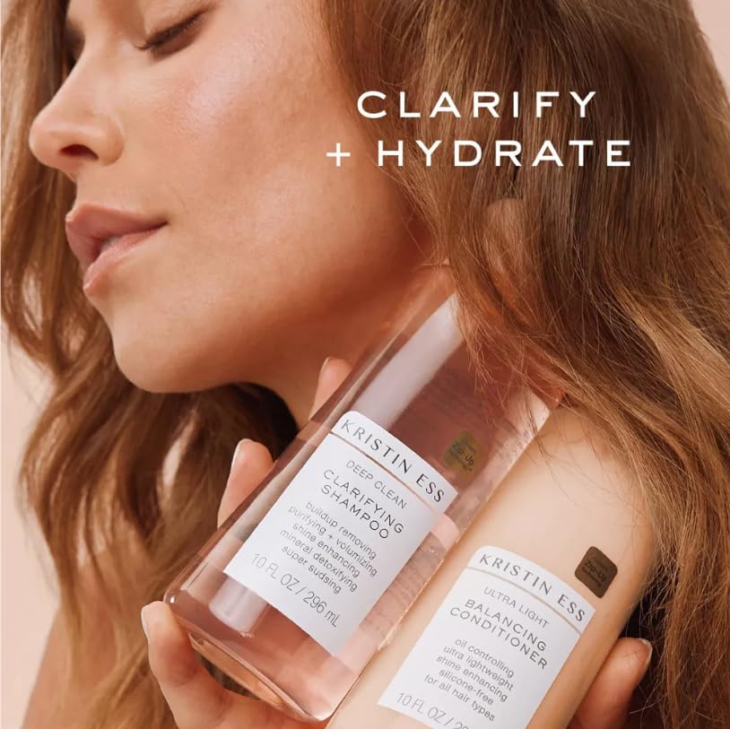 Detail of Kristin Ess pH Balancing Weightless Leave-In spray nozzle for even lightweight application