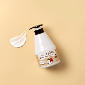 Kwailnara open cap dispensing lotion illustrating easy-use pump and creamy pour