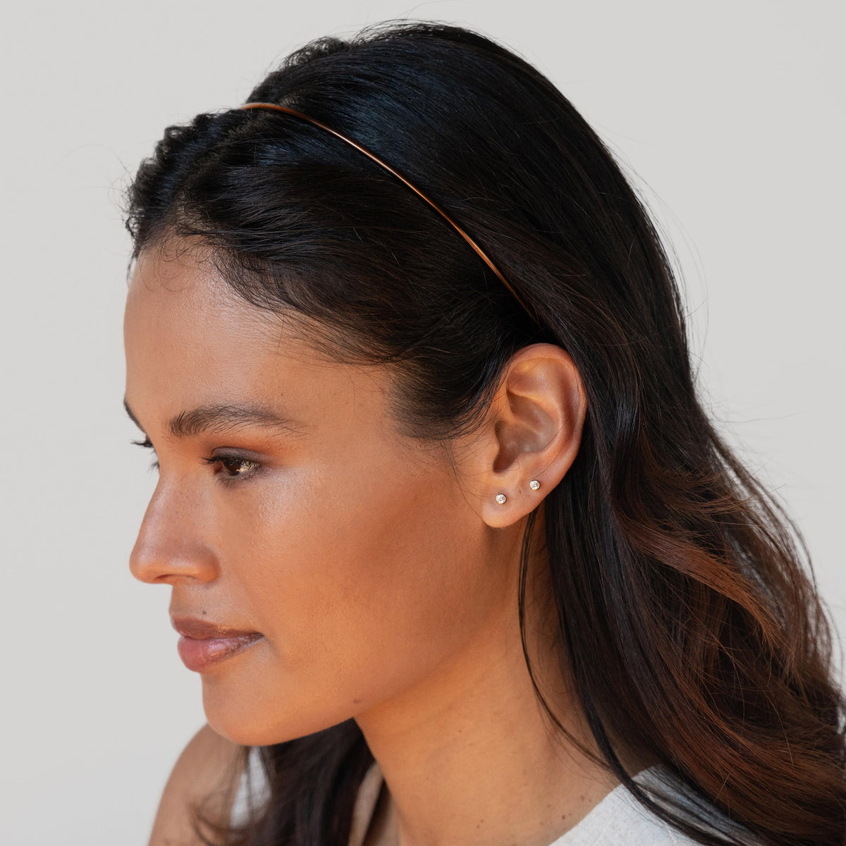 L. Erickson glossy acetate texture detail illustrating smooth finish that reduces hair tug