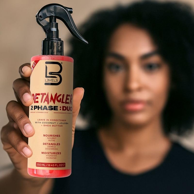 L3 two-phase bottle shaken to mix oils and conditioner