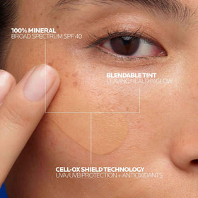 La Roche-Posay close-up texture highlighting lightweight, fast-absorbing finish