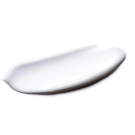 La Roche-Posay cream texture closeup highlighting lightweight mattifying feel
