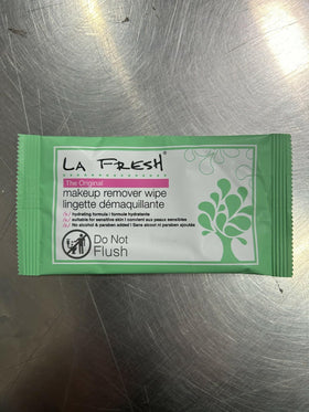 La Fresh individually sealed wipe packet highlighting hygienic portability
