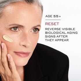 Lancôme creamy texture close-up highlighting rich emollience and smoothing benefit