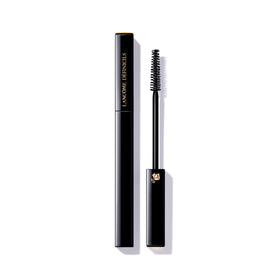 Lancôme Définicils front packaging showing polished black tube and logo, highlighting elegant presentation
