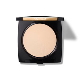 Lancôme front packaging compact showing shade 320 Amande and portability benefit