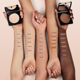 Lancôme sponge damp application demonstrating fuller coverage and seamless blend