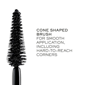 Lancôme before and after lashes showing lifted fanned-out effect benefit widened-eye appearance